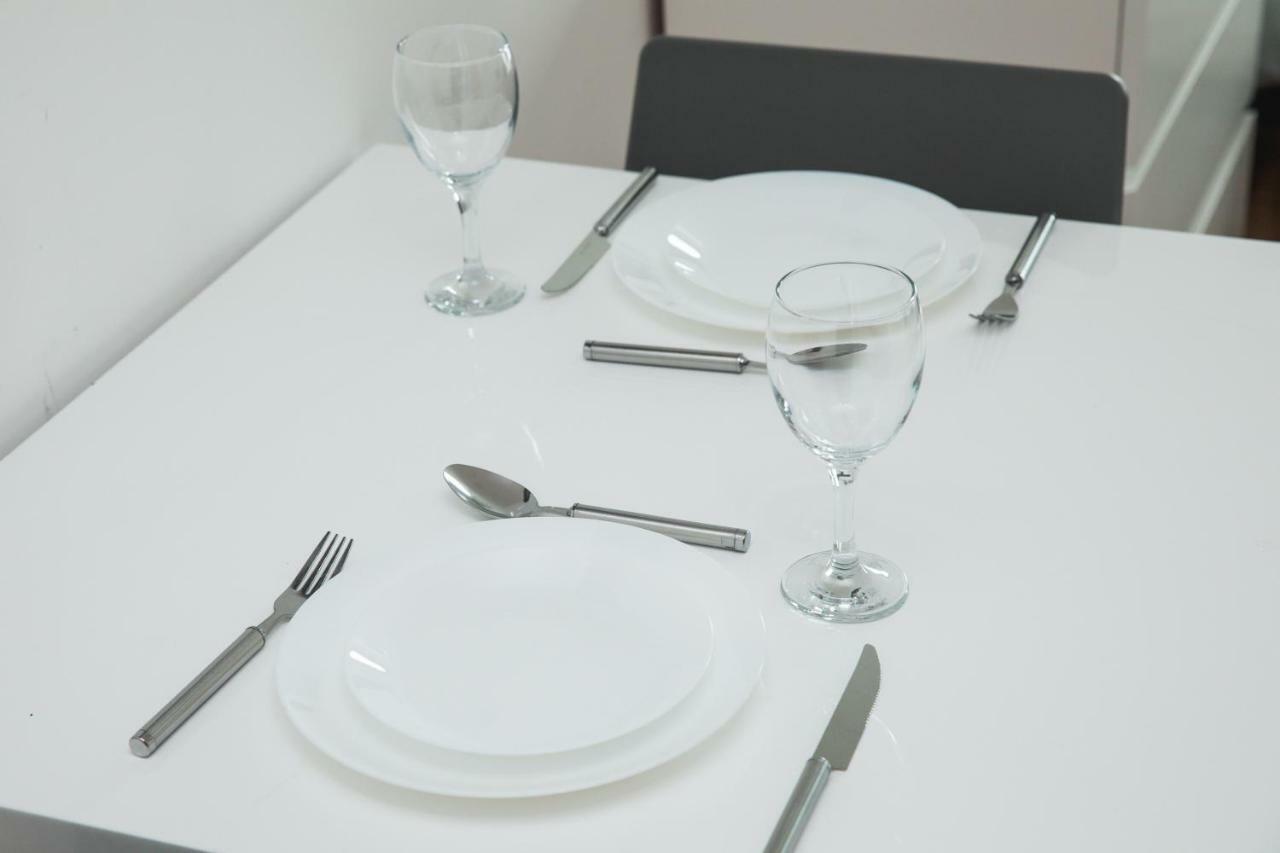 Studio Apartments Free Street Parking Subject To Availability マンチェスター エクステリア 写真